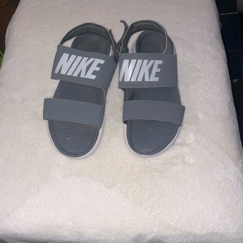 Nike Tanjun woman sandals